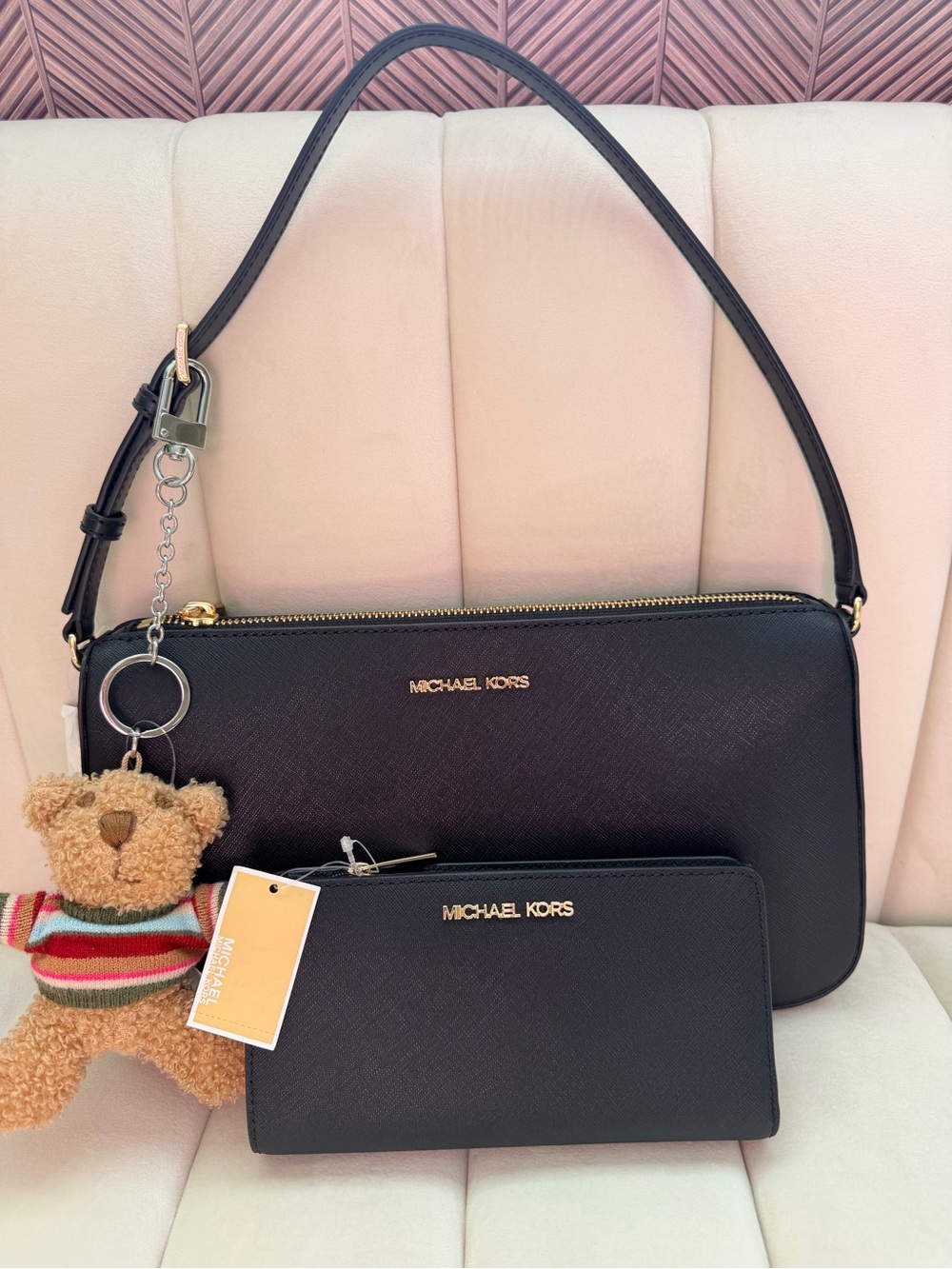 Michael Kors ShoulderBag and Wallet Set